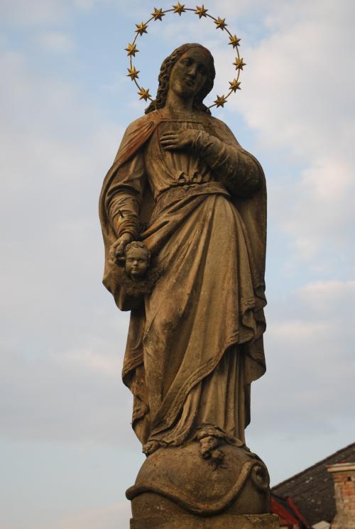 Socha Panny Marie Immaculaty